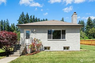 5305 64th St W, University Place, WA 98466