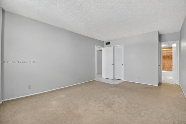 336 N Birch Rd 12B, Fort Lauderdale, FL 33304