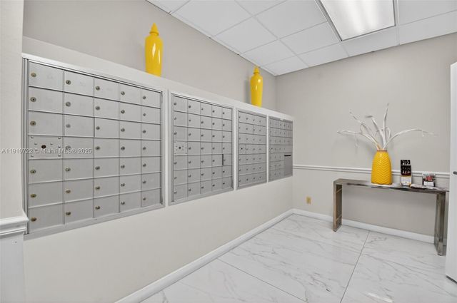 336 N Birch Rd 12B, Fort Lauderdale, FL 33304