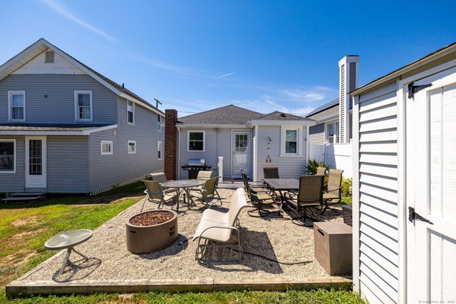 42 Old Colony Road, Old Lyme, CT 06371