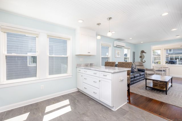42 Old Colony Road, Old Lyme, CT 06371