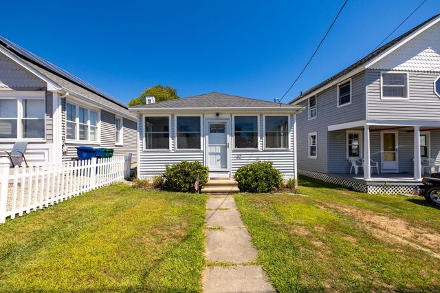 42 Old Colony Road, Old Lyme, CT 06371