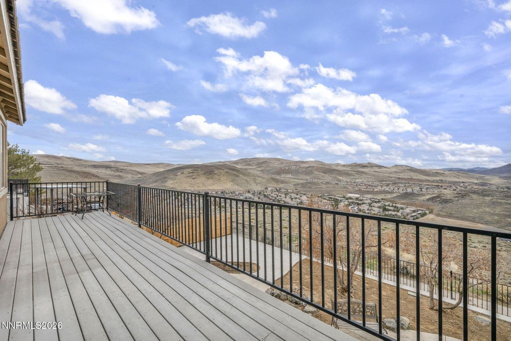 Image 13 of property listing at 4292 Desert Highlands Drive, Sparks, NV 89436