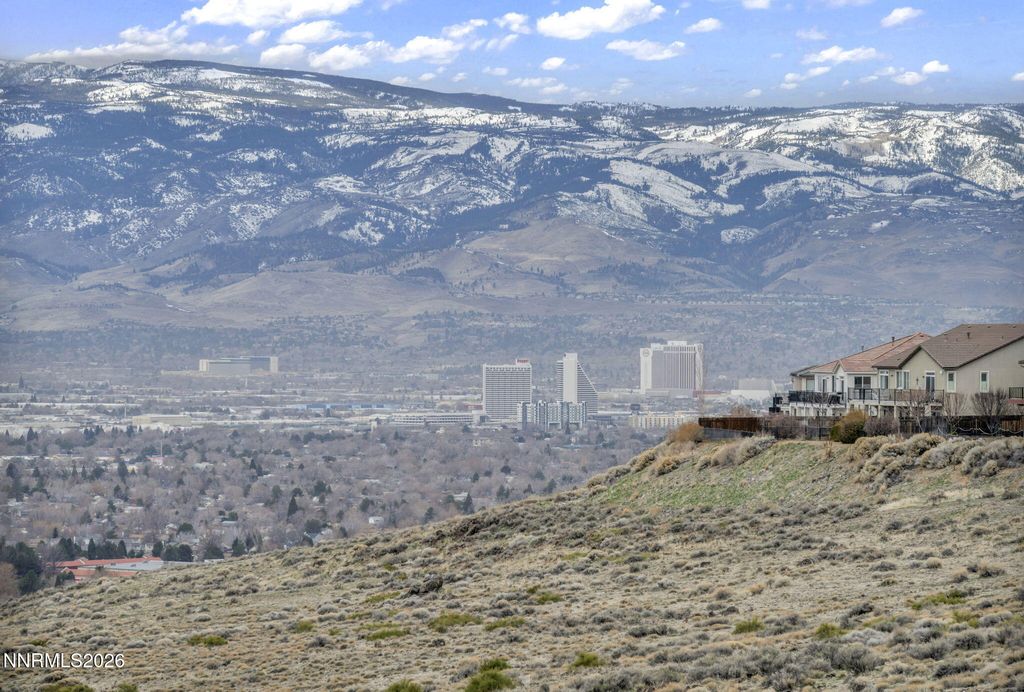 Image 15 of property listing at 4292 Desert Highlands Drive, Sparks, NV 89436