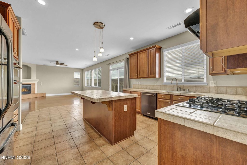 Image 19 of property listing at 4292 Desert Highlands Drive, Sparks, NV 89436