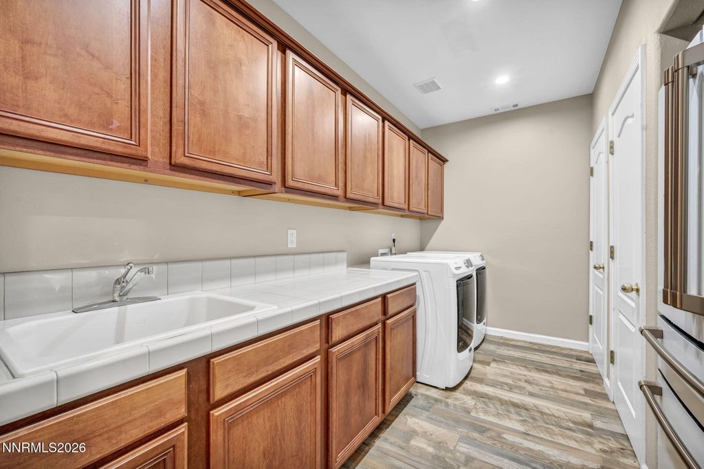 Image 39 of property listing at 4292 Desert Highlands Drive, Sparks, NV 89436