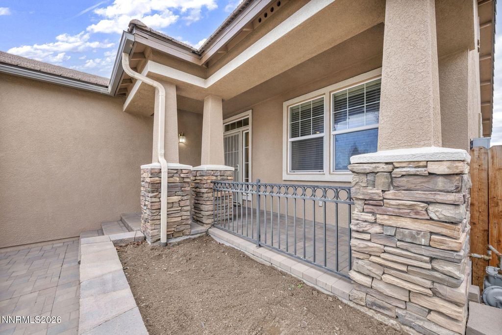 Image 6 of property listing at 4292 Desert Highlands Drive, Sparks, NV 89436