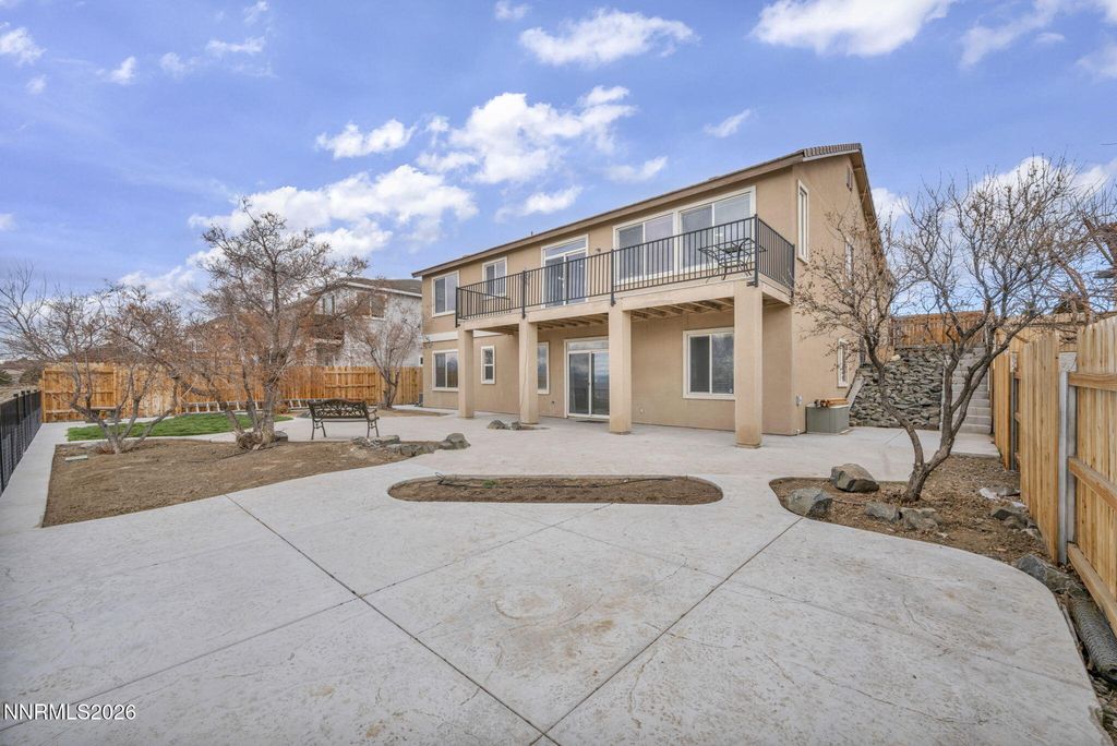 Image 9 of property listing at 4292 Desert Highlands Drive, Sparks, NV 89436