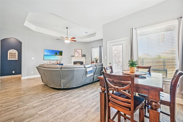 11133 Los Alamos Drive, Aubrey, TX 76227