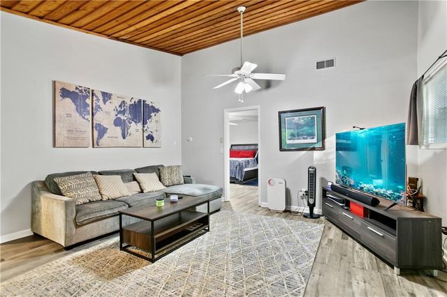 830 Bonnie Glen SE Drive, Marietta, GA 30067