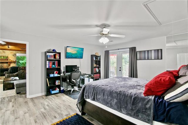 830 Bonnie Glen SE Drive, Marietta, GA 30067