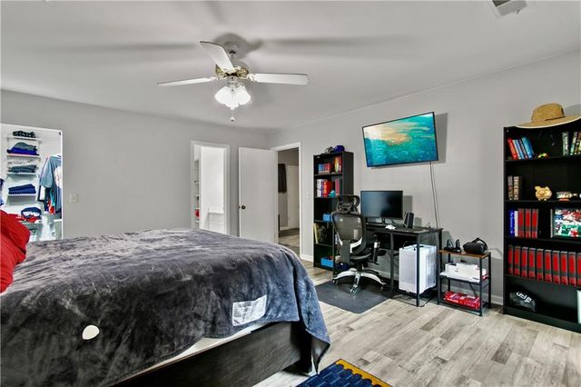 830 Bonnie Glen SE Drive, Marietta, GA 30067