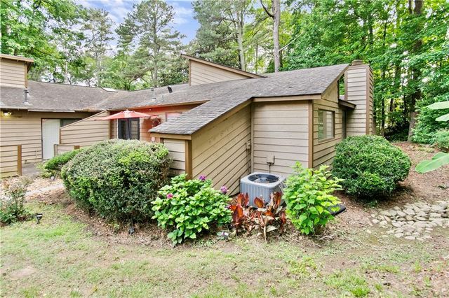 830 Bonnie Glen SE Drive, Marietta, GA 30067