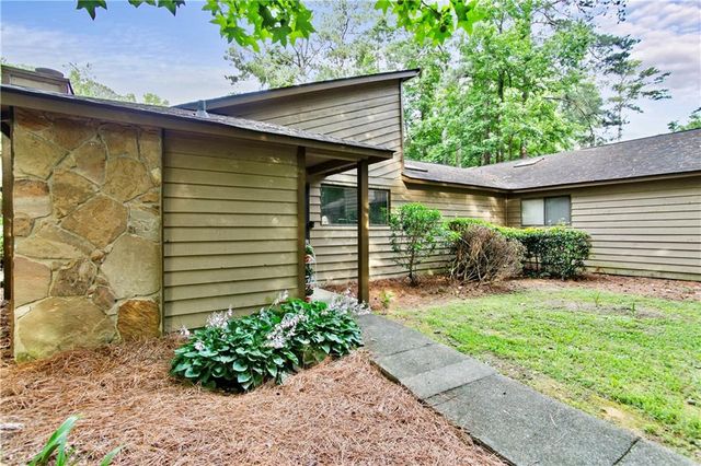 830 Bonnie Glen SE Drive, Marietta, GA 30067