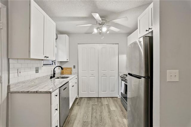 830 Bonnie Glen SE Drive, Marietta, GA 30067