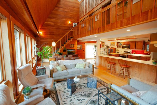 60 North Wakefield Road, Wolfeboro, NH 03894