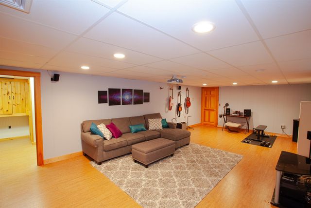 60 North Wakefield Road, Wolfeboro, NH 03894