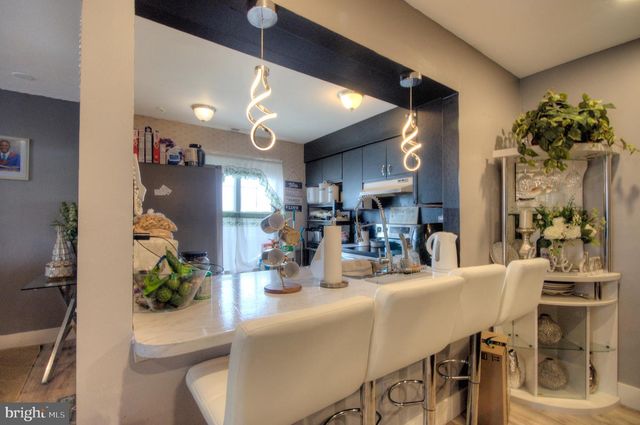 881B SCOTSWOOD CT, Mount Laurel, NJ 08054