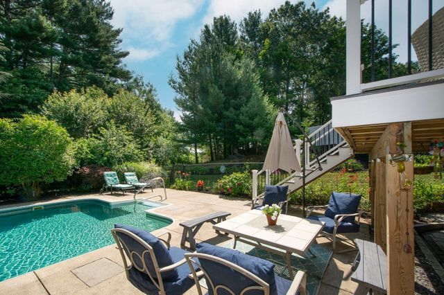 263 Edgewater Drive, Pembroke, MA 02359