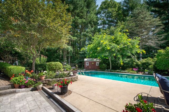 263 Edgewater Drive, Pembroke, MA 02359