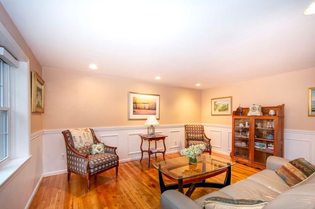 263 Edgewater Drive, Pembroke, MA 02359