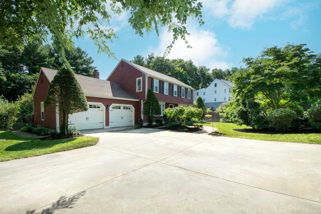 263 Edgewater Drive, Pembroke, MA 02359