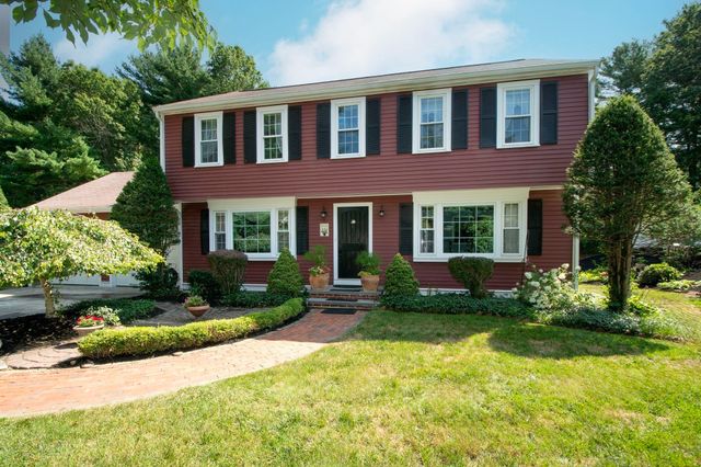 263 Edgewater Drive, Pembroke, MA 02359