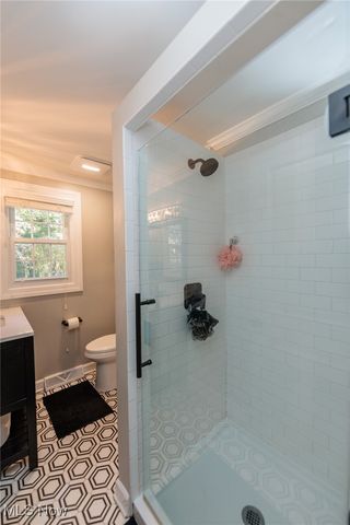 30334 Manhasset Drive, Bay Village, OH 44140