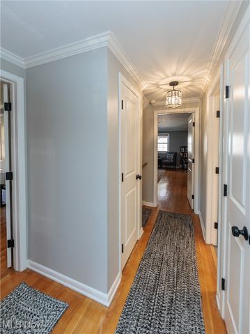 30334 Manhasset Drive, Bay Village, OH 44140