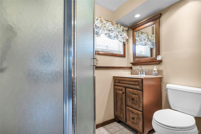 4 Crabapple Lane, Commack, NY 11725