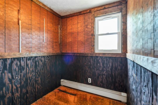 4 Crabapple Lane, Commack, NY 11725