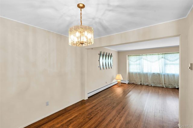 4 Crabapple Lane, Commack, NY 11725