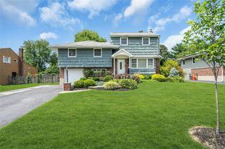 4 Crabapple Lane, Commack, NY 11725