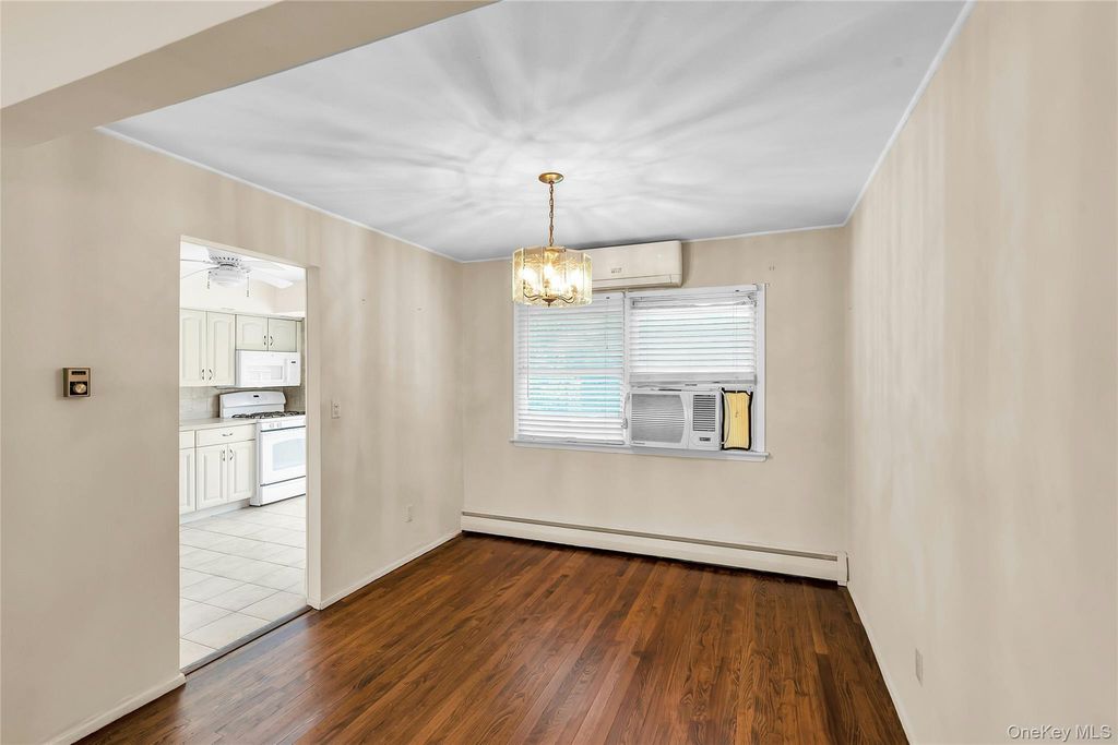 4 Crabapple Lane, Commack, NY 11725 — photo 5