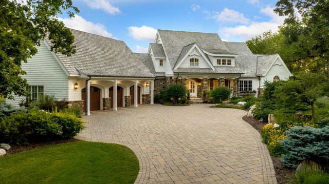 7317 Auto Club Road, Bloomington, MN 55438