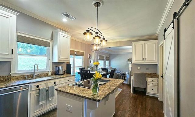 2227 Austin Lake SE Drive, Smyrna, GA 30082