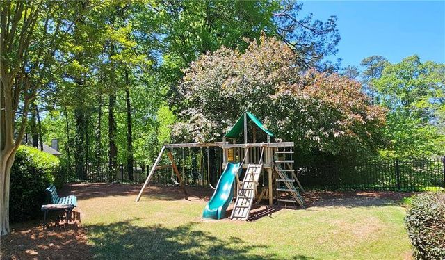 2227 Austin Lake SE Drive, Smyrna, GA 30082