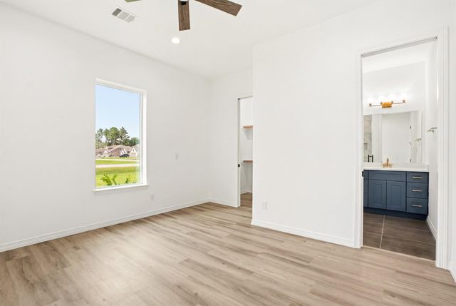 304 Road 6614, Dayton, TX 77535