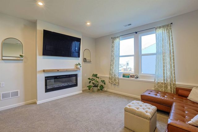 746 Bluestem Ridge Drive, Alexandria, KY 41001