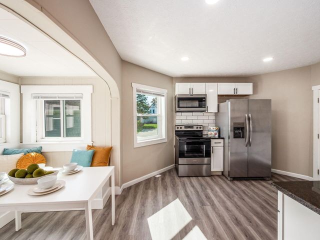 3543 Cleveland Avenue, Grove City, OH 43123