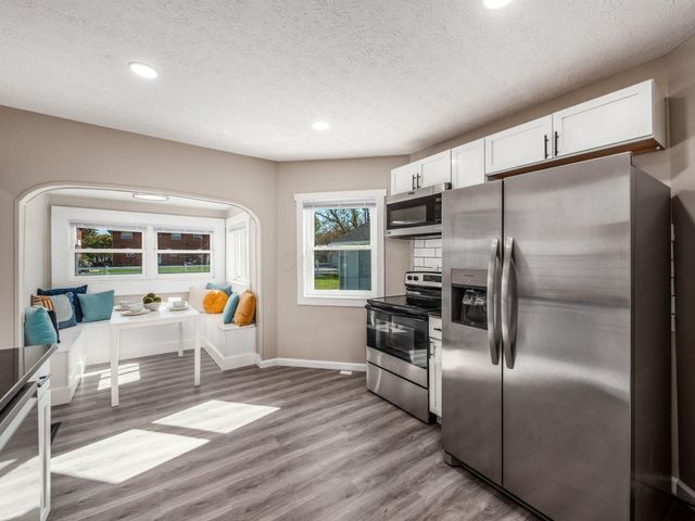 3543 Cleveland Avenue, Grove City, OH 43123