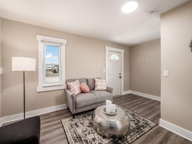 3543 Cleveland Avenue, Grove City, OH 43123