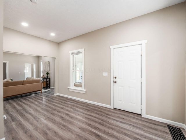 3543 Cleveland Avenue, Grove City, OH 43123