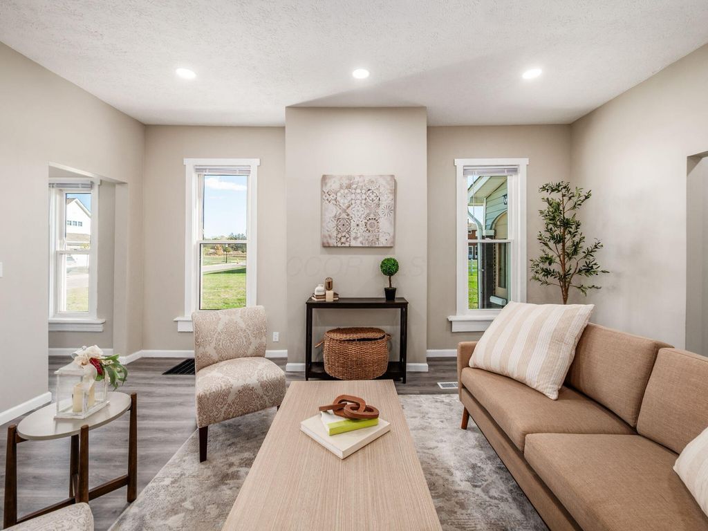 3543 Cleveland Avenue, Grove City, OH 43123