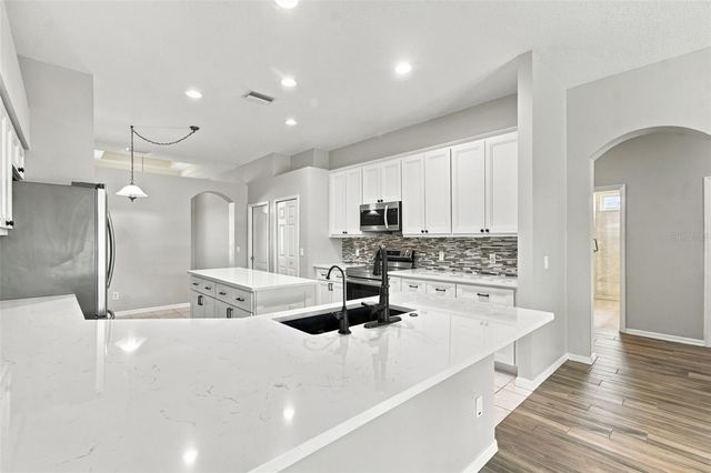 1815 WINN ARTHUR, Valrico, FL 33594