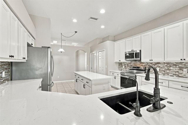 1815 WINN ARTHUR, Valrico, FL 33594