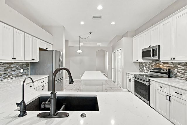 1815 WINN ARTHUR, Valrico, FL 33594