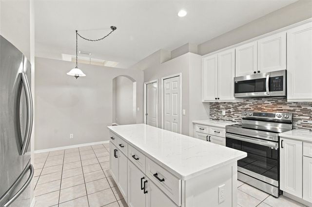 1815 WINN ARTHUR, Valrico, FL 33594