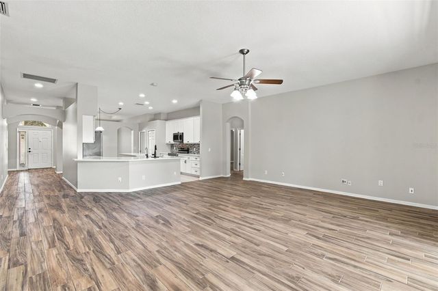 1815 WINN ARTHUR, Valrico, FL 33594