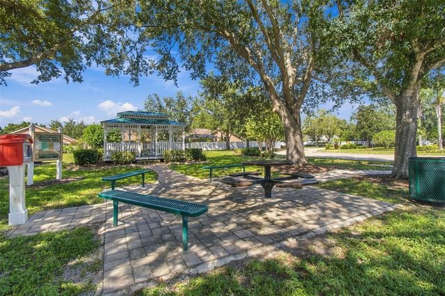 1815 WINN ARTHUR, Valrico, FL 33594